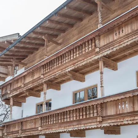 Schwuewong - 02 *